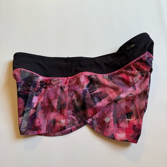 Lululemon multi-color Speed Up Short 2.5 inseam sz 12 - Picture 3 of 8
